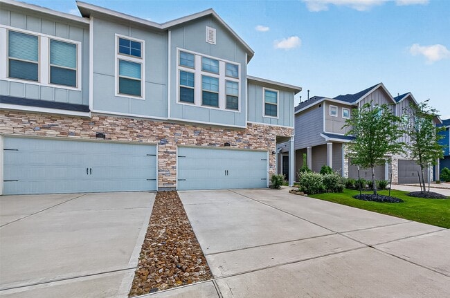 Building Photo - 5558 Amber Brook Ln