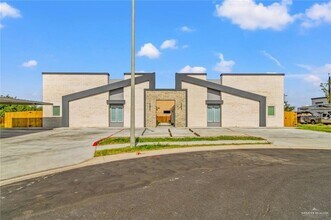 Building Photo - 102 San Jose Dr