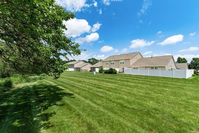 Building Photo - 5179 Mantua Dr