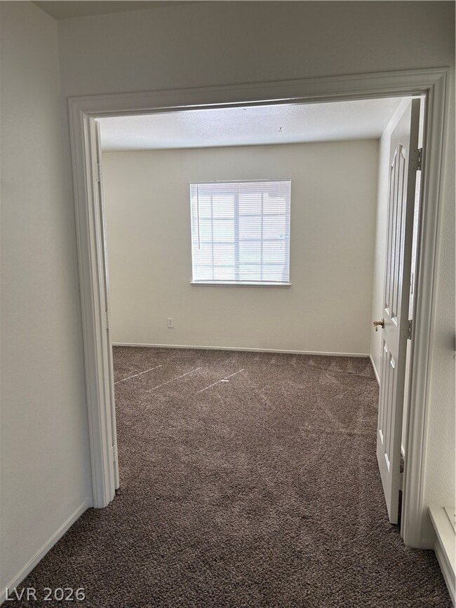 Building Photo - 5608 Red Bluff Dr