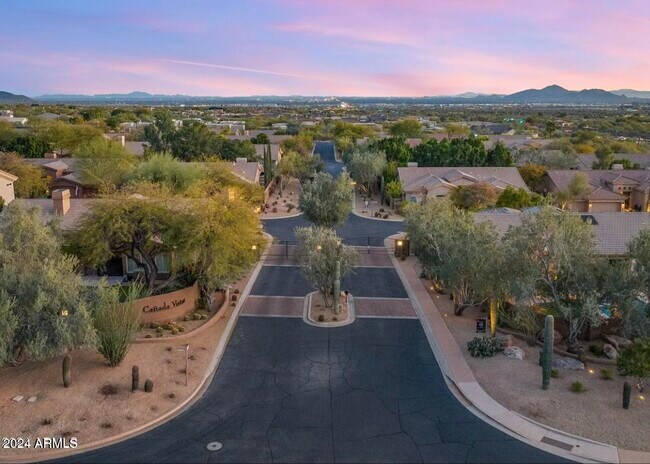 Building Photo - 8919 E Cll Del Palo Verde