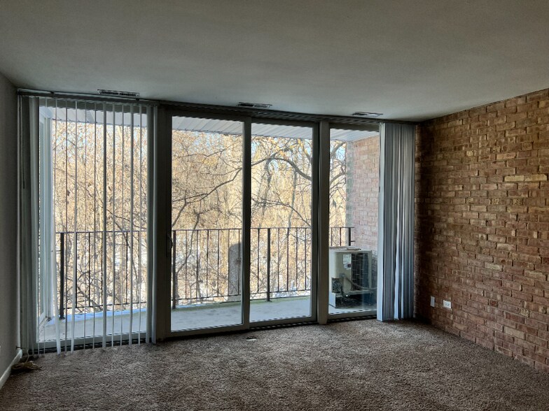 Building Photo - 5760 Abbey Dr