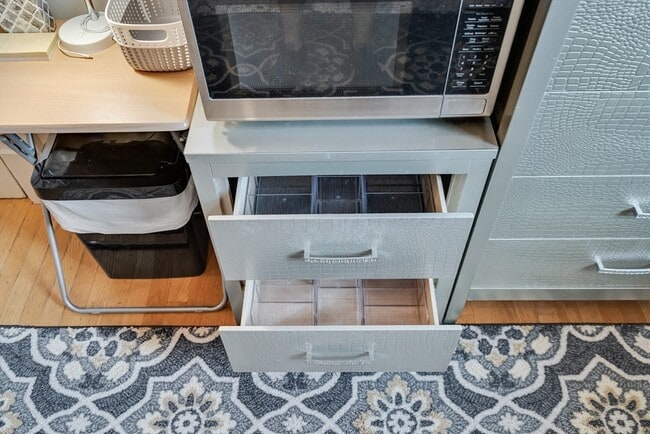 Building Photo - 290 Commonwealth Ave