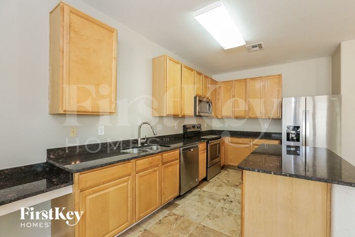 Building Photo - 14974 W Columbine Dr