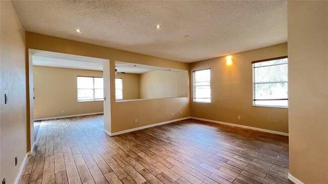 Building Photo - 16904 Sunrise Vista Dr