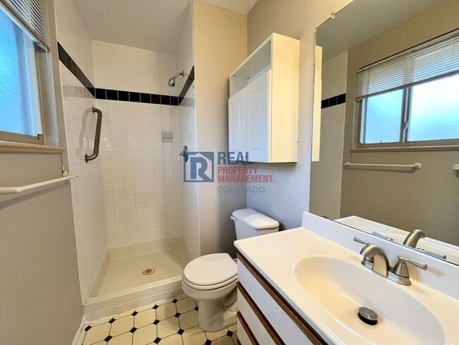 Building Photo - 7074 S Willow St