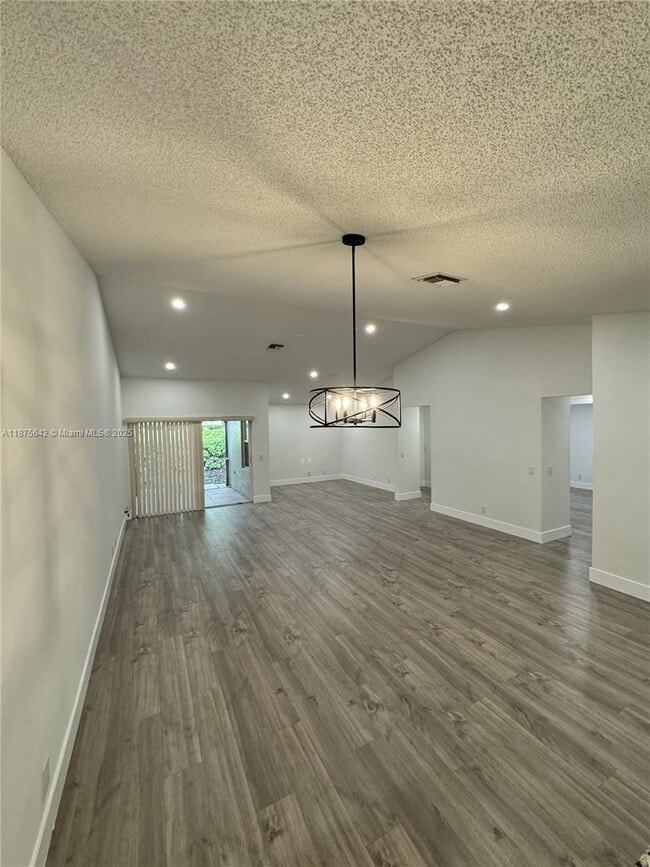 Building Photo - 4136 Pine Ridge Ln