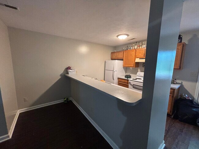 Building Photo - 2852 Ryan Cir