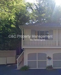Building Photo - 853 Pacific St