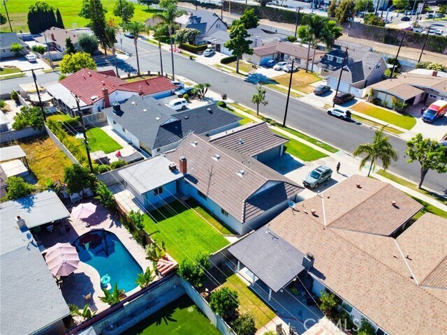 Building Photo - 530 W Parkwood Ave