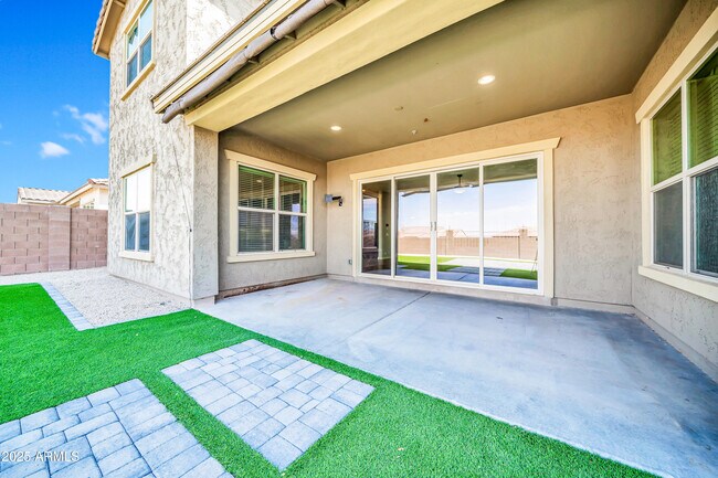Building Photo - 25526 N 103rd Ave