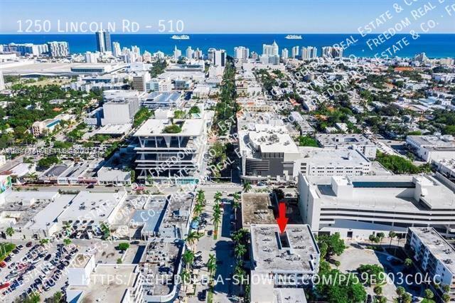 Building Photo - 1250 Lincoln Rd