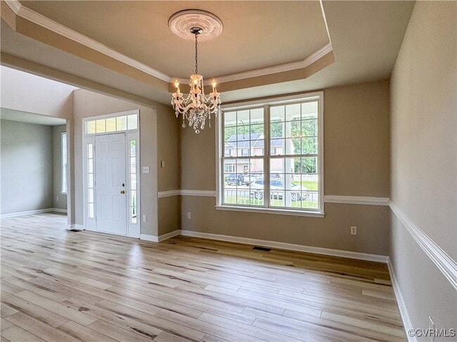 Building Photo - 14436 Sulphur Springs Terrace