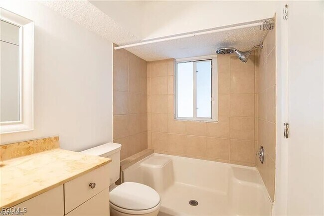 Building Photo - 3523 Quails Walk