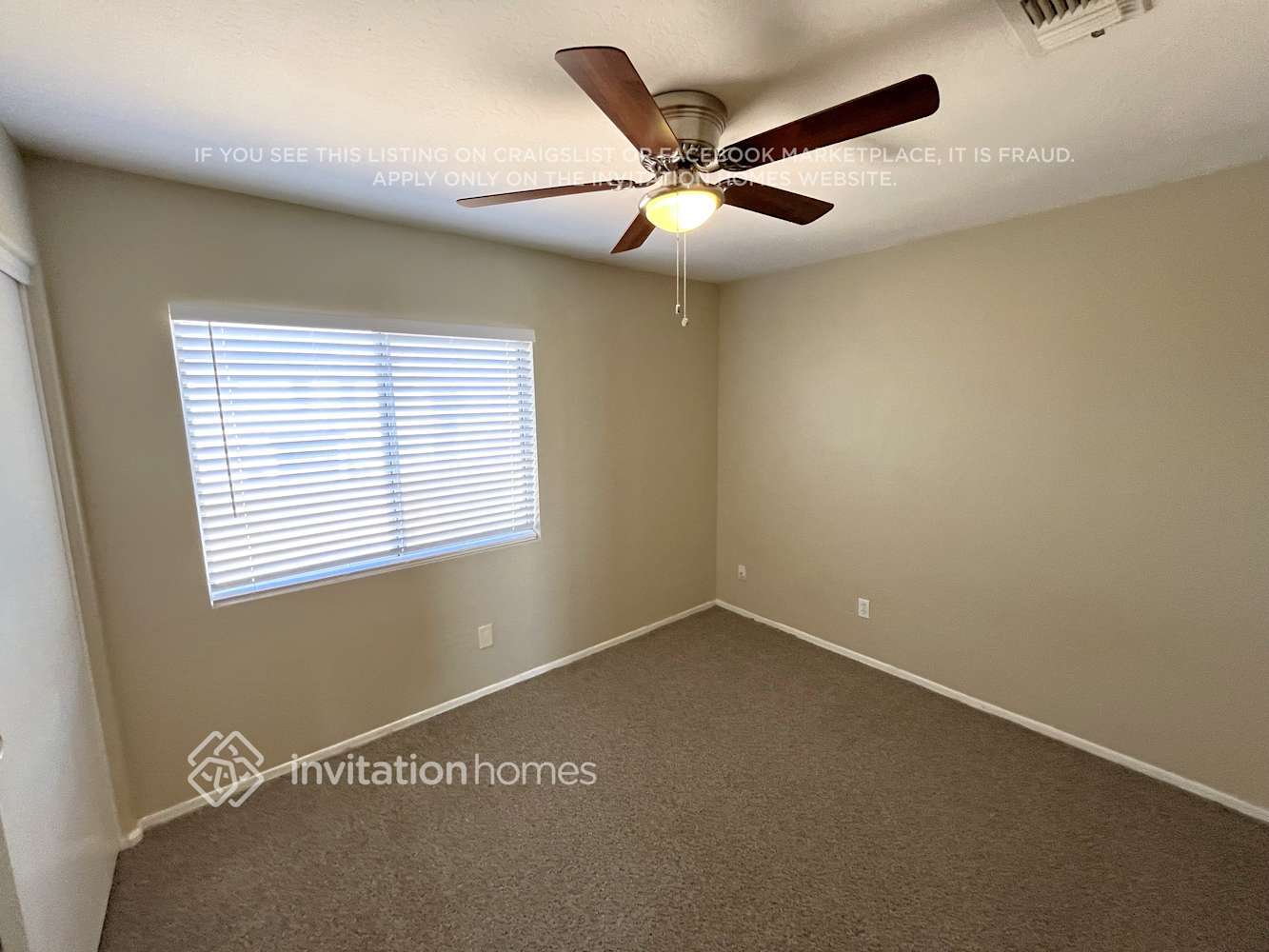 Building Photo - 12112 W Dahlia Dr