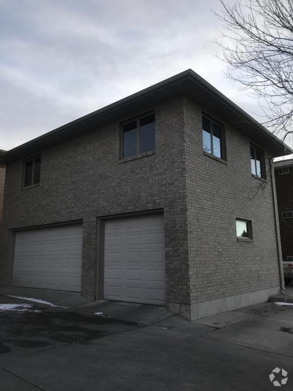 Building Photo - 5404 8th Ave S