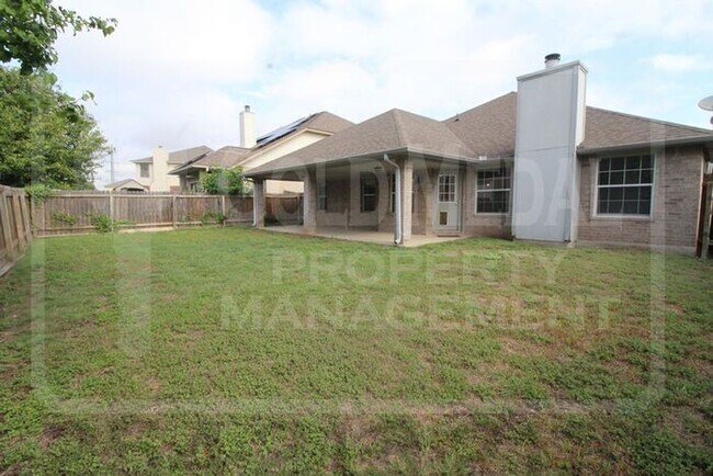 Building Photo - 2908 Tucson Dr