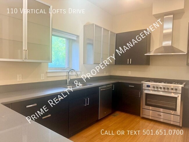 Building Photo - 110 Vertical Lofts Dr