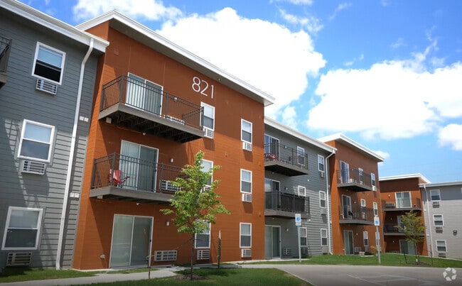 Building Photo - Westwood Apartments