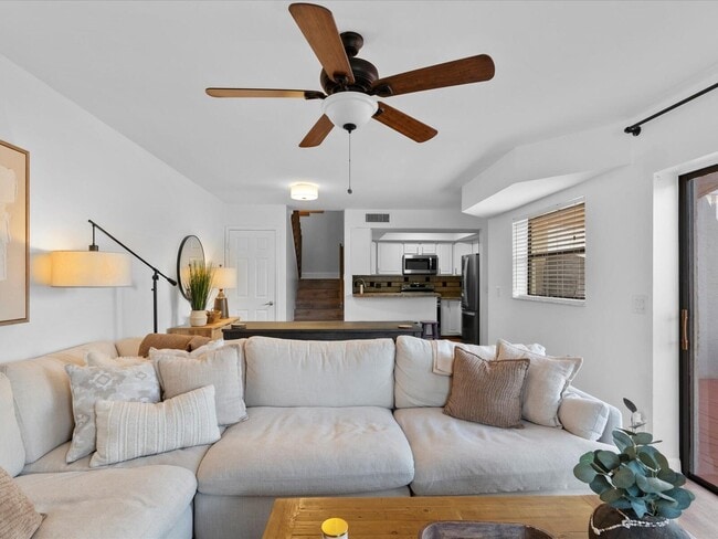 Building Photo - 4025 Village Dr