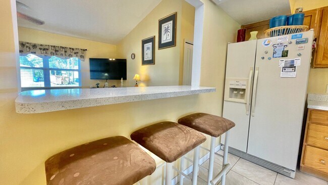 Building Photo - Available monthly Rental SEP 2025 in heart of Sebastian