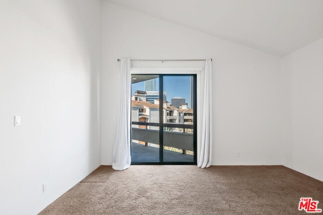 Building Photo - 2102 Century Park Ln