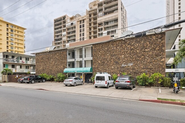 Building Photo - Fully Furnished Studio, 1 Bathroom. NO par...