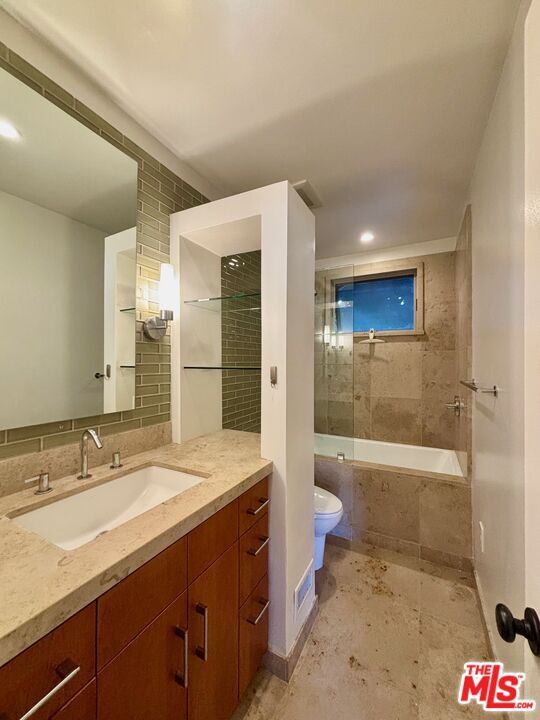 Building Photo - 2439 W Silver Lake Dr