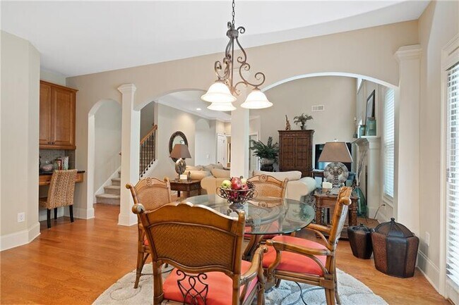 Building Photo - 2008 Wisteria Park Ln
