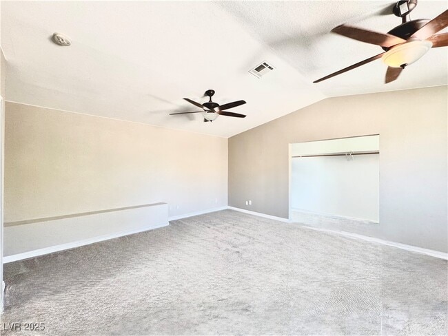Building Photo - 5830 Deer Valley Dr