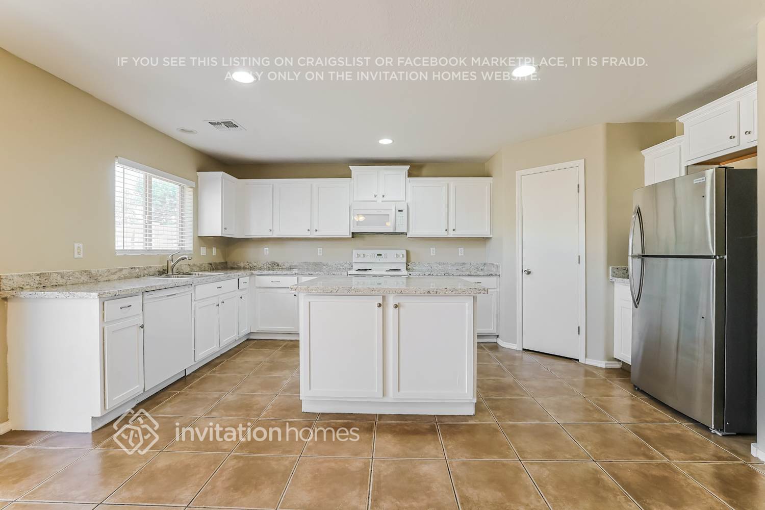 Building Photo - 39618 N Webb Cir