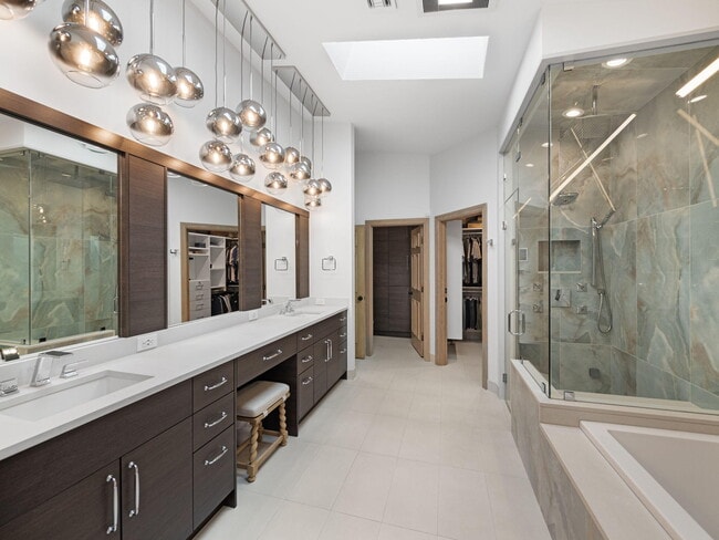 Building Photo - 3299 Bridgegate Dr