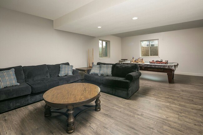 Building Photo - 17580 W 95th Pl
