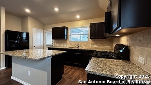 Building Photo - 9826 Marbach Gdn