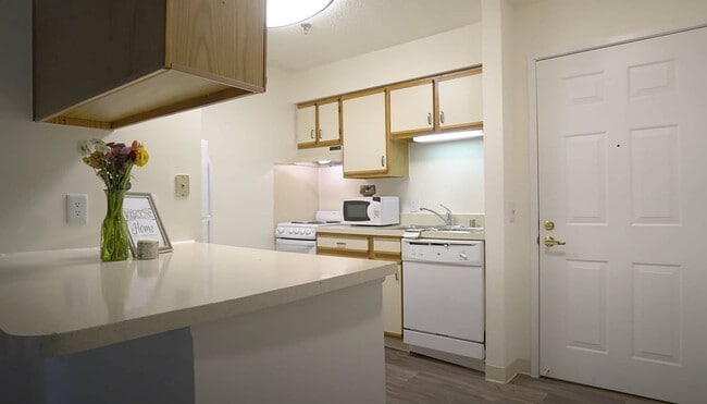 Building Photo - Kings Reserve Sterling 55+ Active Adult Apartment Homes