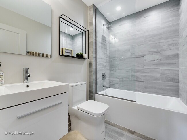 Building Photo - 2116 N Natchez Ave