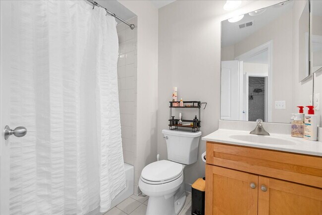 Building Photo - Your New Home Awaits