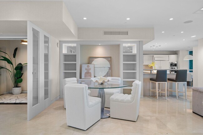 Building Photo - 101 S Fort Lauderdale Beach Blvd