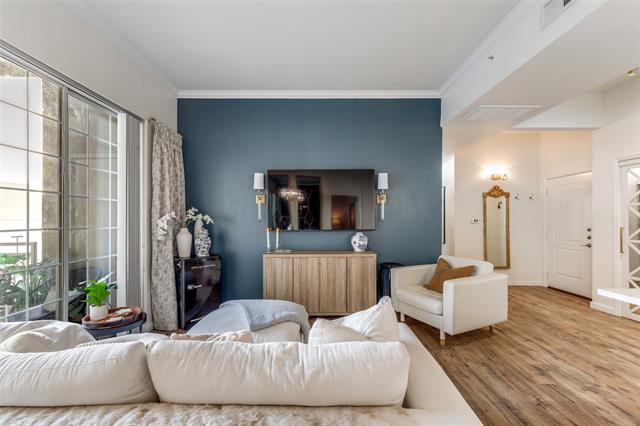 Building Photo - 3225 Turtle Creek Blvd Blvd