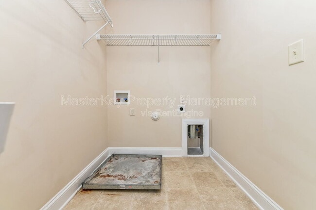 Building Photo - 906 Keaton Ridge Court