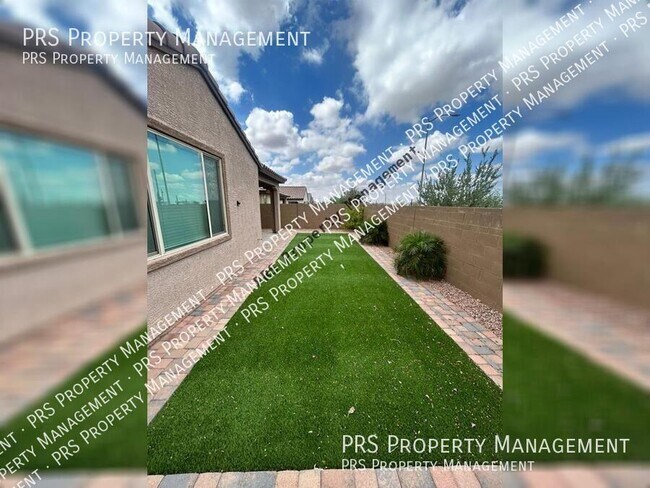 Building Photo - 2658 S Reavis Falls Rd