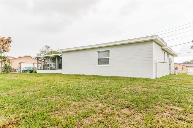 Building Photo - 353 Florida Pkwy