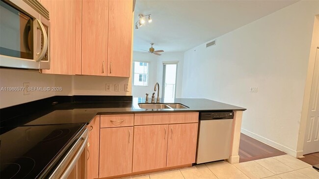 Building Photo - 1830 Radius Dr