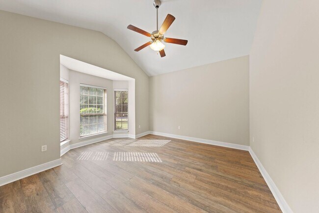 Building Photo - Luxury home in a premier neighborhood!