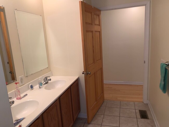 Building Photo - 1524 N 17th St