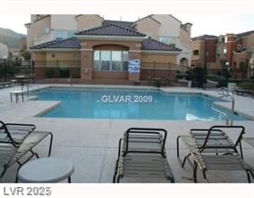 Building Photo - 3975 N Hualapai Way
