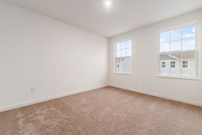 Building Photo - 120 Red Willow Dr