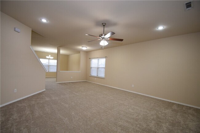 Building Photo - 2914 N 14th Ct