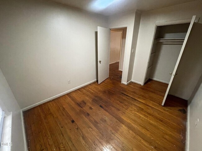 Building Photo - 429 Rose Ln