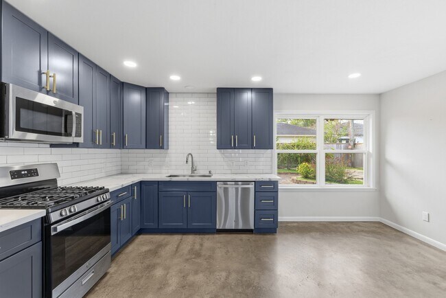 Building Photo - 1618 Willowby Dr